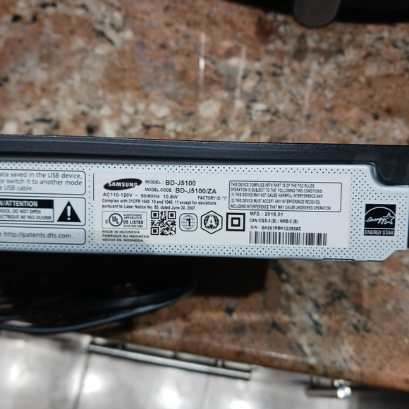 Samsung BD-J5100/ZA Blu-ray & DVD Player w/HDMI cable. No Remote ( Works!) - Picture 9 of 11